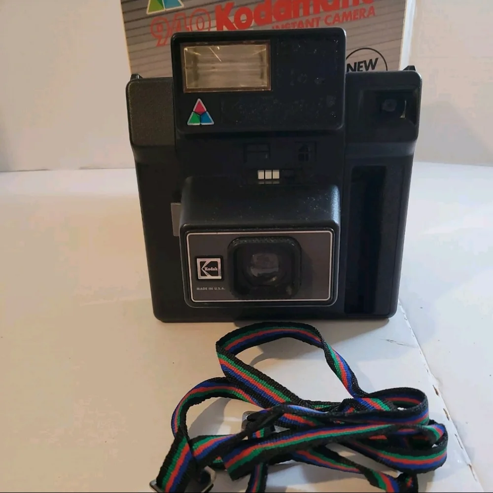Very Rare Vintage Kodamatic 940 Instant Camera